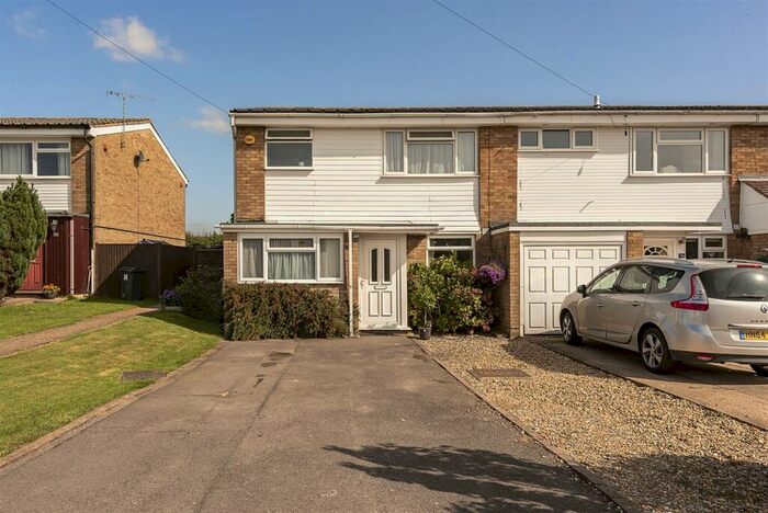 3 Bedroom Semi-Detached House To Rent In Wrights Lane, Prestwood, HP16