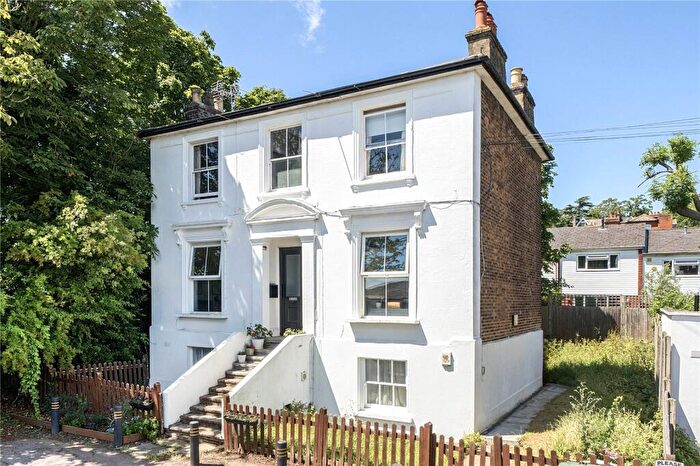 2 Bedroom Flat For Sale In Kelvin Grove, Sydenham, London, SE26