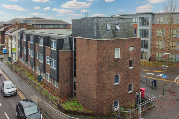 Apartment To Rent In Coronet House, Queen Anne Road, Maidstone, ME14