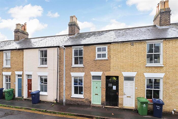 2 Bedroom End Of Terrace House For Sale In York Street, Cambridge, CB1