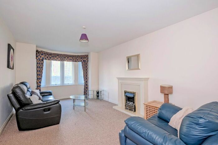 2 Bedroom Flat To Rent In Beechgrove Gardens, West End, Aberdeen, AB15