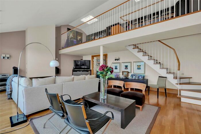 3 Bedroom Flat To Rent In Lucas House, Coleridge Gardens, London, SW10