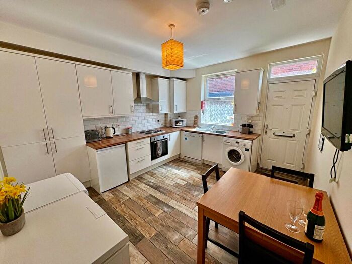 5 Bedroom Terraced House To Rent In Pomona Street, Sheffield, South Yorkshire, S11