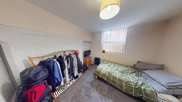 7 Bedroom Semi-detached House To Rent In Derby Road, Nottingham, NG1