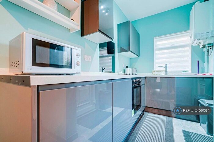 4 Bedroom Terraced House To Rent In Beehive Road, Sheffield, S10