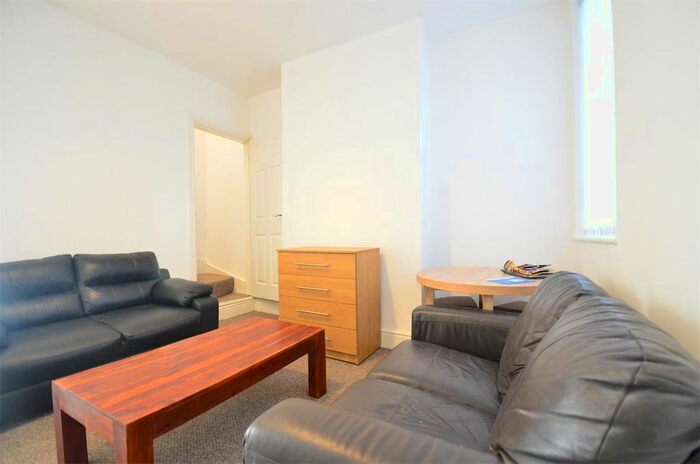 4 Bedroom Terraced House To Rent In Westminster Road, Student Property 2022-2023 Selly Oak, Birmingham B29