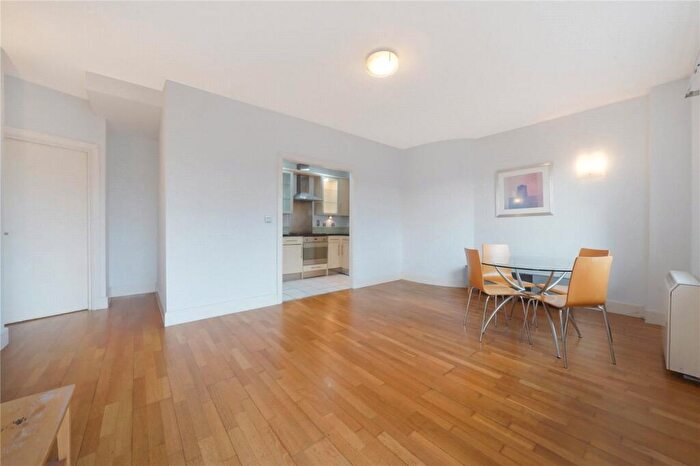 2 Bedroom Apartment To Rent In Artichoke Hill, London, E1W