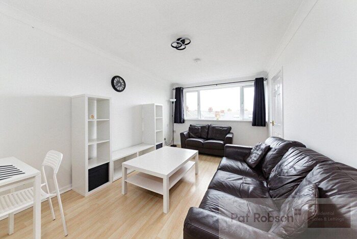 2 Bedroom Apartment To Rent In Lonsdale Court, West Jesmond Avenue, Jesmond, Newcastle Upon Tyne, NE2