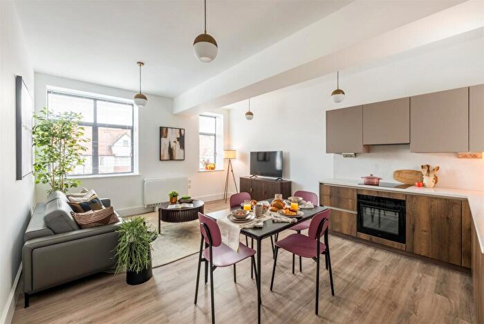 1 Bedroom Flat To Rent In Gemini House, Hove, BN3