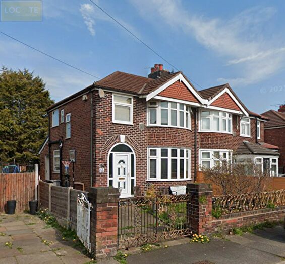 3 Bedroom Semi Detached House For Sale In Norwich Road, Stretford, Manchester, M32