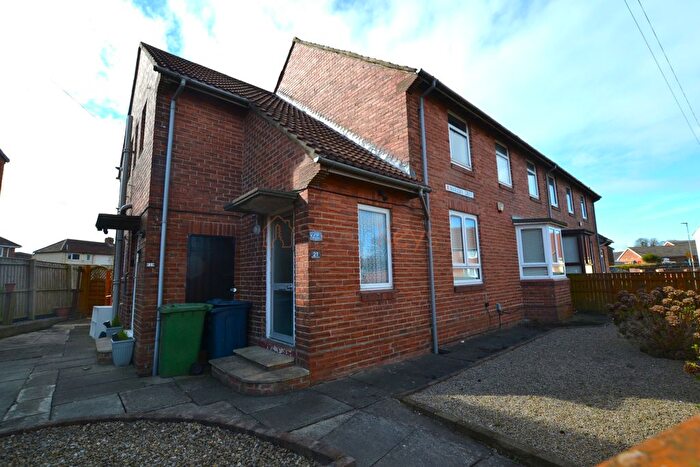 2 Bedroom Flat To Rent In Marsden Grove, Gateshead, Tyne And Wear, NE9