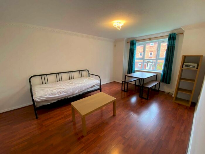 2 Bedroom Apartment To Rent In Princes Gardens, Highfield Street, L3