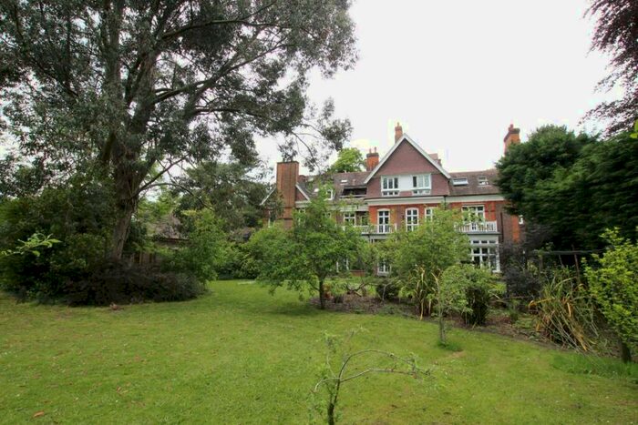 1 Bedroom Flat To Rent In Longfield Drive, Richmond, SW14