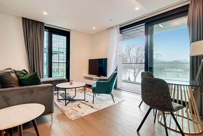 2 Bedroom Flat To Rent In The Dumont, Albert Embankment, London, SE1
