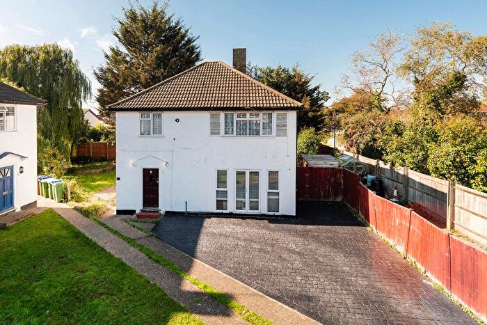 2 Bedroom Ground Maisonette For Sale In Melanie Close, Bexleyheath, DA7