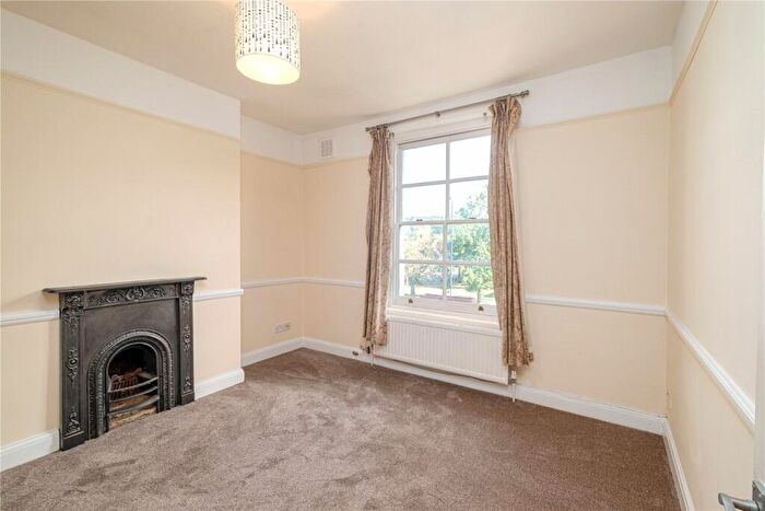 2 Bedroom Apartment To Rent In Camden Road, Holloway, London, N7