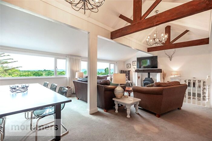 4 Bedroom Semi-Detached House For Sale In Copster Green, Blackburn, Lancashire, BB1