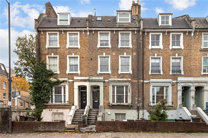 2 Bedroom Apartment For Sale In Manse Road, London, N16