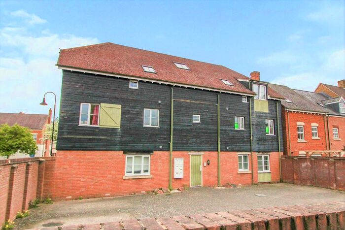 2 Bedroom Flat To Rent In Ravensdale, East Wichel, Swindon, SN1