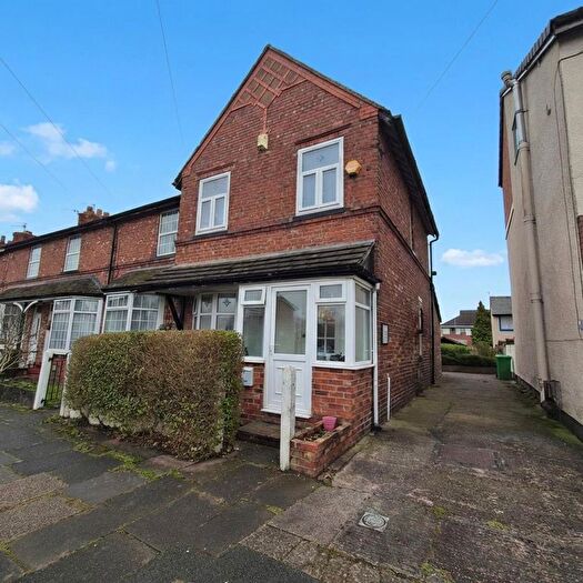 3 Bedroom End Terrace House For Sale In Trenchard Drive, Manchester, M22