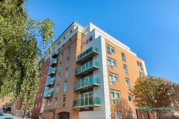 2 Bedroom Apartment To Rent In Royal Plaza, - Allocated Parking, S1