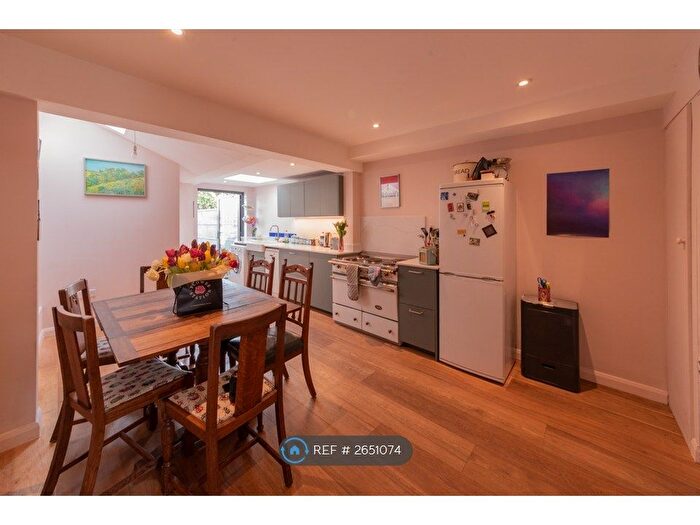 2 Bedroom Terraced House To Rent In Sun Ln, London, SE3