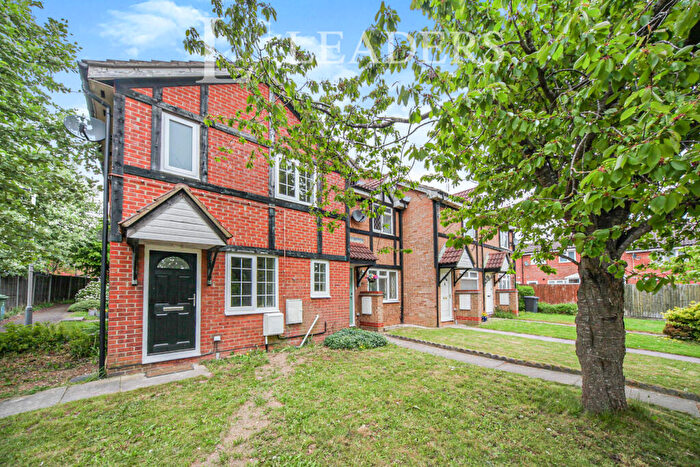 1 Bedroom House To Rent In Farmbrook, Luton, Bedfordshire, LU2