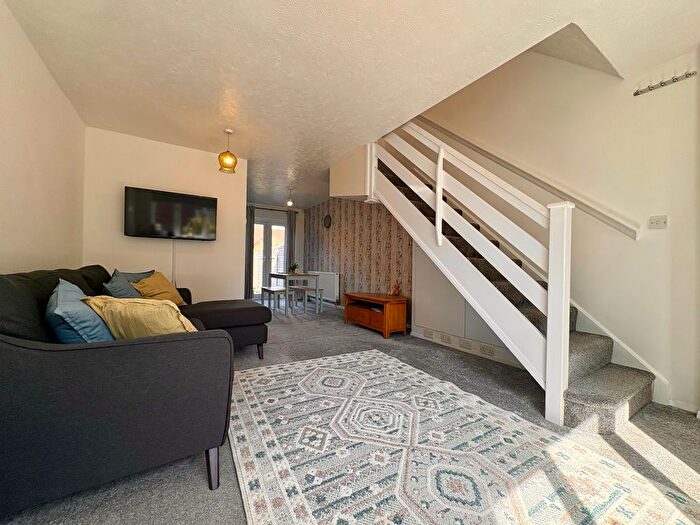 2 Bedroom Property To Rent In Herald Walk, Dartford, DA1