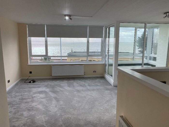 2 Bedroom Apartment To Rent In Chalkwell Avenue, Westcliff-On-Sea, Essex, SS0