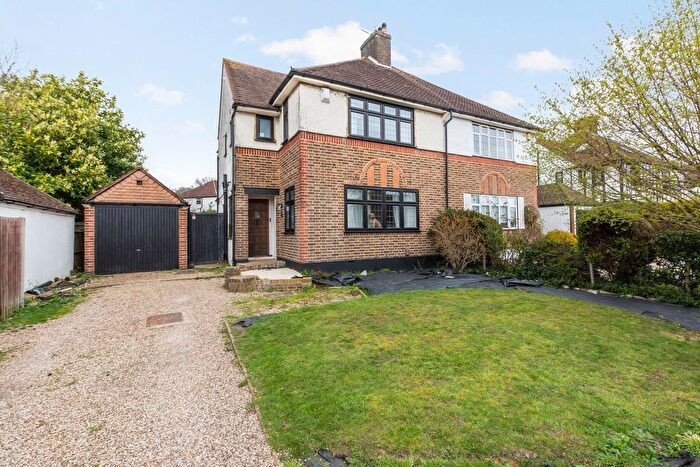 3 Bedroom Semi Detached House For Sale In Colepits Wood Road, London, SE9