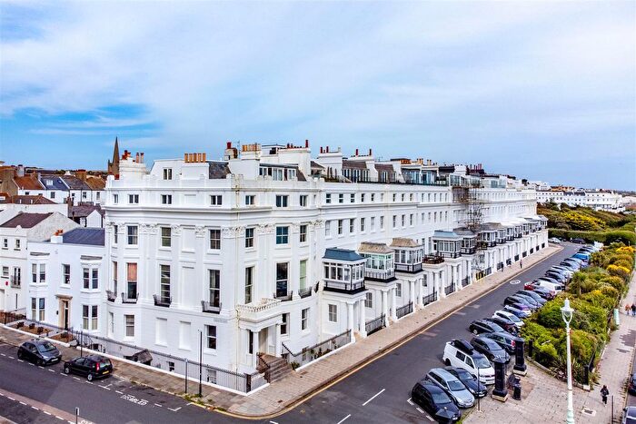 3 Bedroom Flat For Sale In Chichester Terrace, Brighton, BN2
