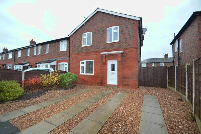 3 Bedroom End Of Terrace House To Rent In Sefton Crescent, Sale M33