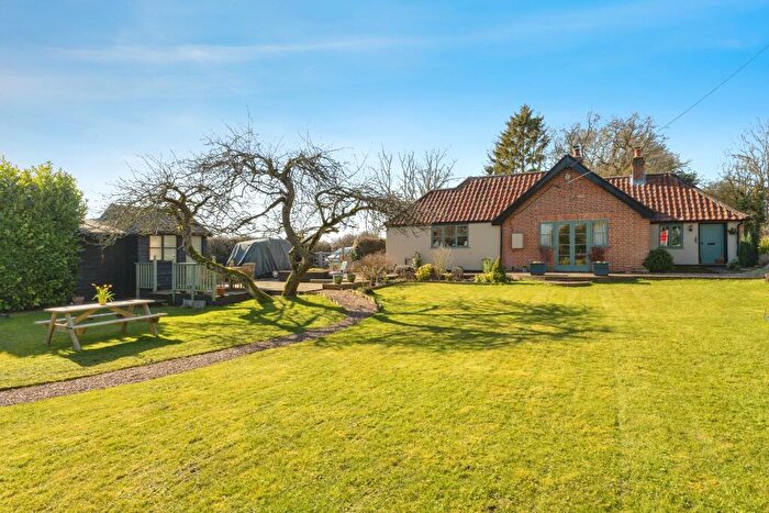 3 Bedroom Detached House For Sale In Hall Road, Hethel, Norwich, Norfolk, NR14