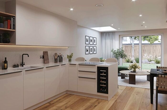 3 Bedroom Town House For Sale In Bakers Mews, Twickenham Green, TW2