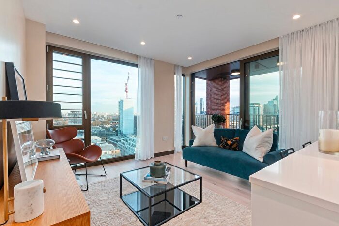 2 Bedroom Flat To Rent In The Arc, City Road, Old Street, EC1V