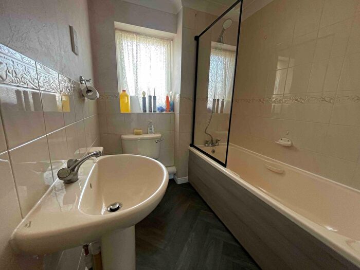 2 Bedroom End Terrace House To Rent In Harwich, CO12
