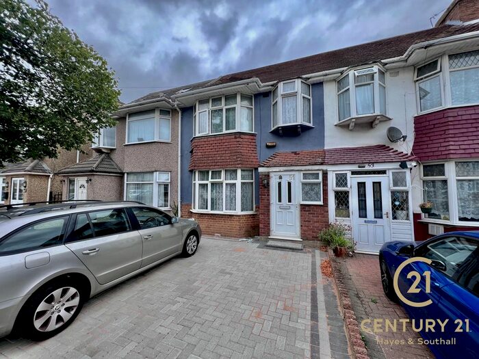 Houses for sale & to rent in UB7 0AL, High Street, Heathrow Villages