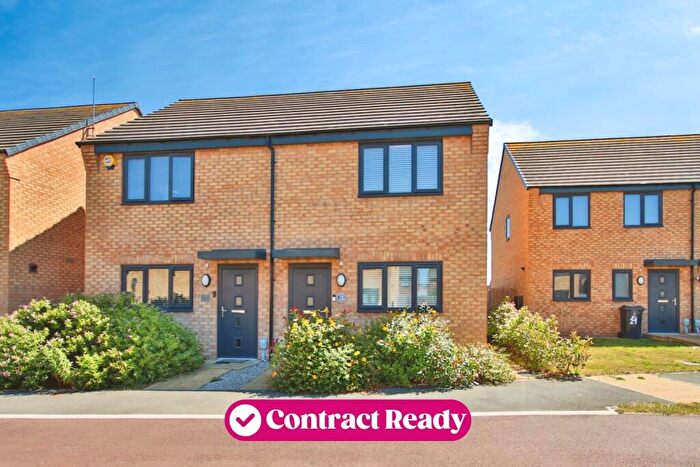 2 Bedroom Semi-Detached House For Sale In Gypsy Moth Lane, HU7