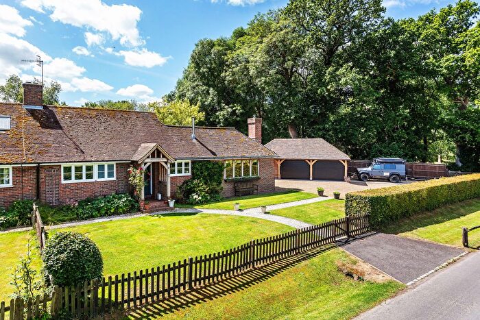 4 Bedroom Semi-Detached House For Sale In Eden View, Chiddingstone, Edenbridge, Kent, TN8