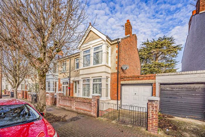 3 Bedroom Terraced House For Sale In Amberley Road, Portsmouth, PO2