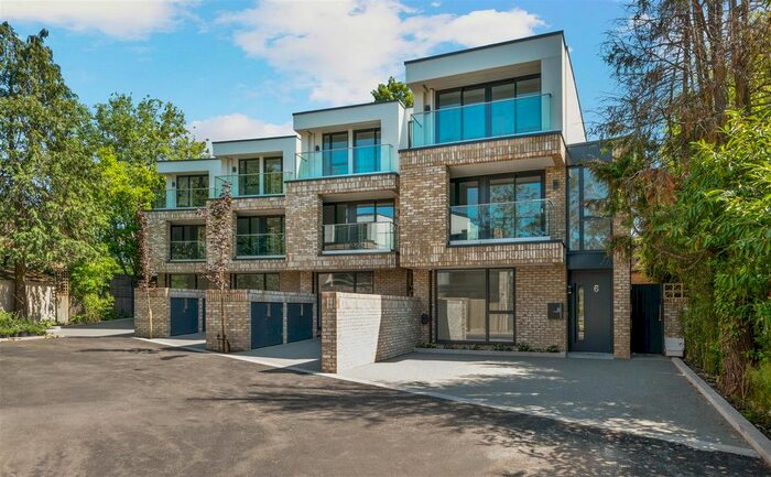 4 Bedroom Terraced House To Rent In Orchard Grove, West Wimbledon, SW20