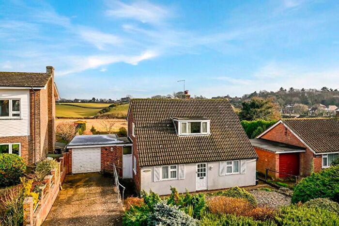 3 Bedroom Detached House For Sale In Canterbury Road, Brabourne, TN25