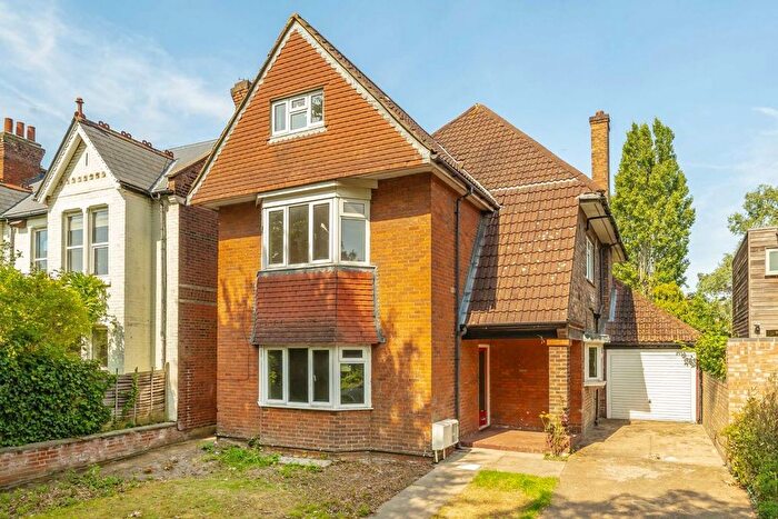 5 Bedroom Detached House For Sale In Perryn Road, Acton, W3