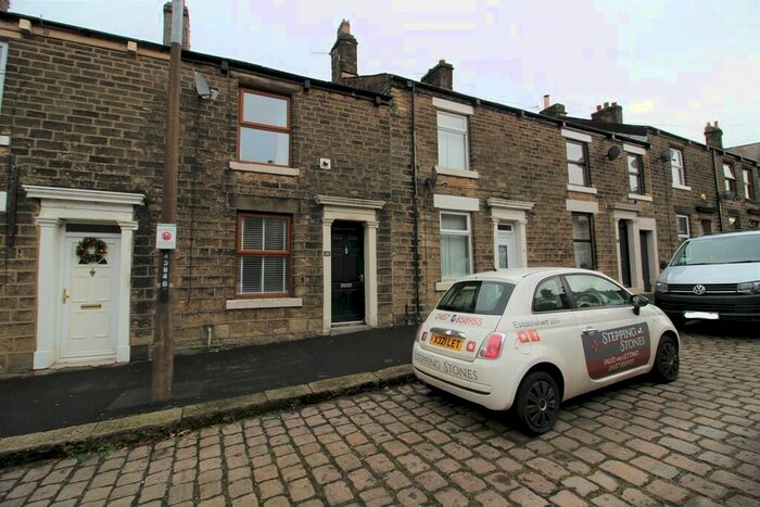 2 Bedroom Terraced House To Rent In Fitzalan Street, SK13