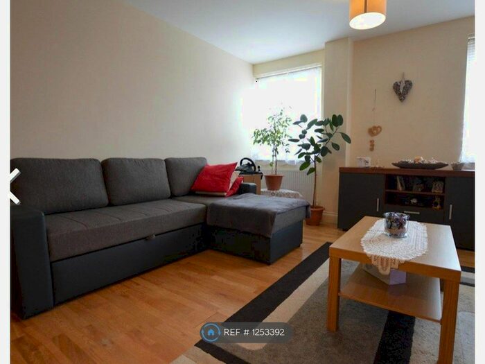 1 Bedroom Flat To Rent In Farnham Road, Slough SL1