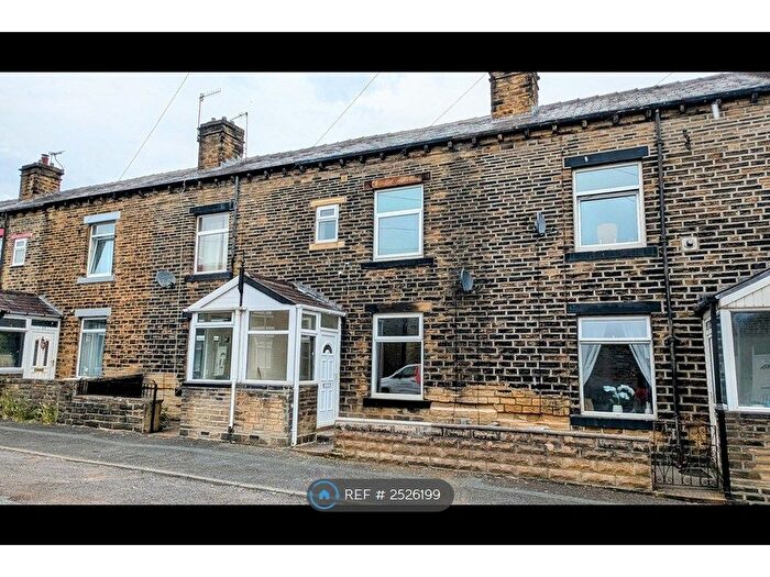 3 Bedroom Terraced House To Rent In Woodside Road, Halifax, HX3