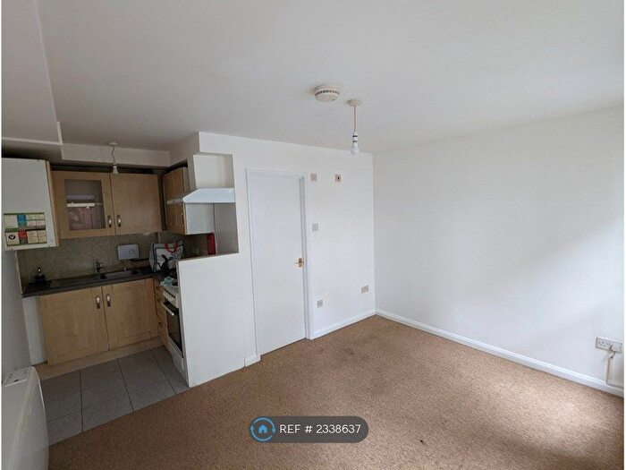 1 Bedroom Flat To Rent In Shaftesbury House, Dawlish, EX7