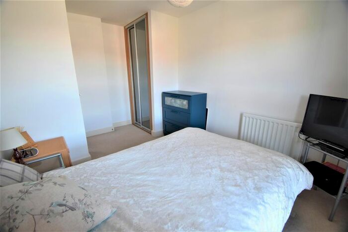 1 Bedroom Flat For Sale In Newfoundland Way, Portishead, Bristol, BS20