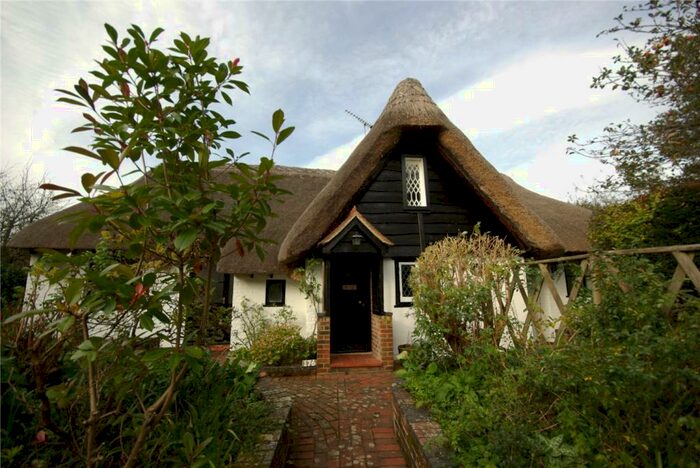 3 Bedroom Detached House To Rent In Knapp Lane, Ampfield, Romsey, Hampshire, SO51