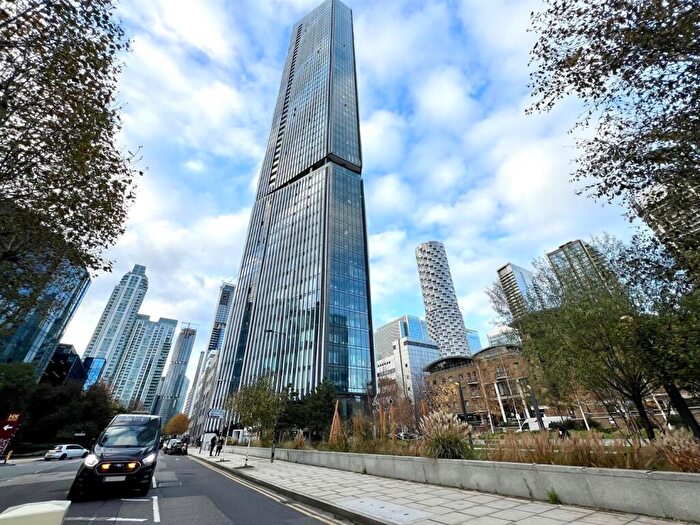 Apartment To Rent In Marsh Wall, London, E14